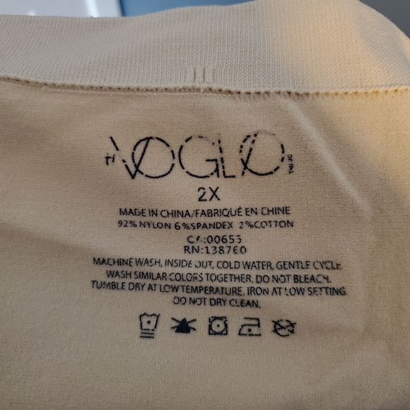 Penningtons Nude Under Shorts - Picture 3 of 3